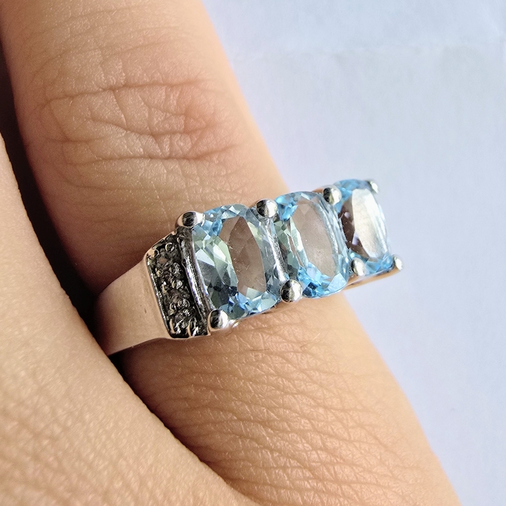 Blue Topaz & White Topaz Trilogy Ring | Sterling Silver | Size 6 | 1.84ct